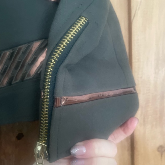 Green Custom made Designer from India Jacket with Geometric Pattern - Picture 8 of 11